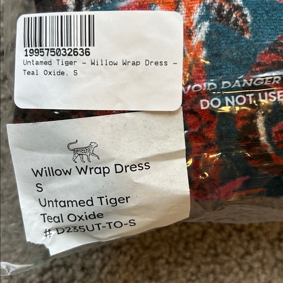 Printfresh Velvet Willow Wrap Dress Untamed Tiger Teal Oxide S - Picture 8 of 9